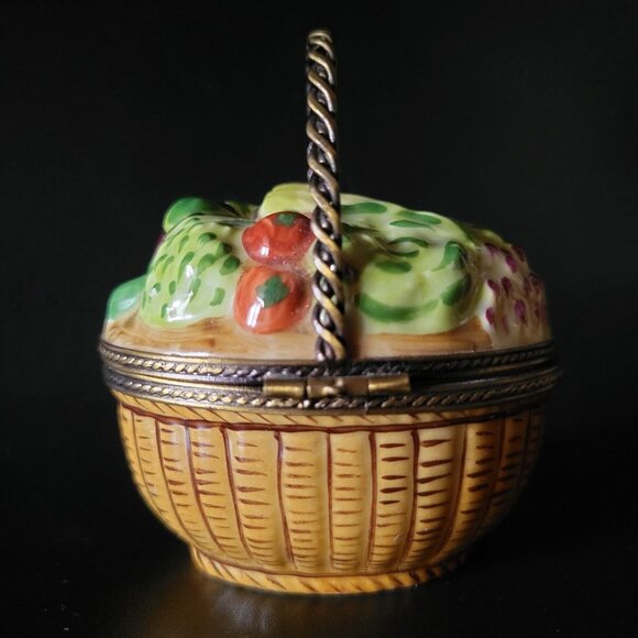Vtg Limoges France Peint Main Trinket Box Vegetable Basket, Gardener Gift - Picture 2 of 8